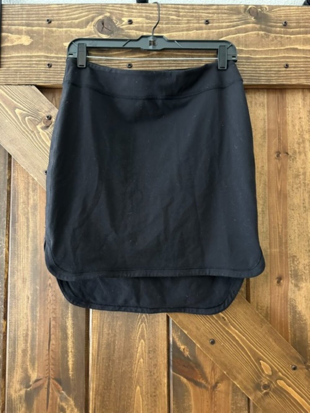 Lululemon | Black Cotton Stretch Skirt High front Lower back Sz 8